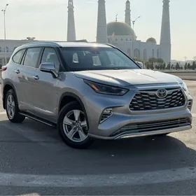 Toyota Highlander 2021