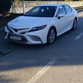 Toyota Camry 2022