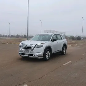 Nissan Pathfinder 2023