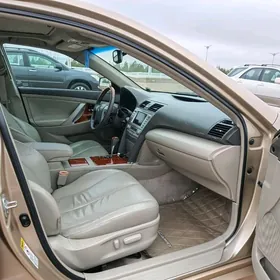 Toyota Camry 2010