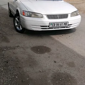 Toyota Camry 1997