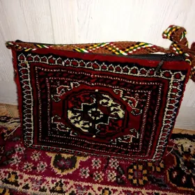 elde dokalan haly sumka