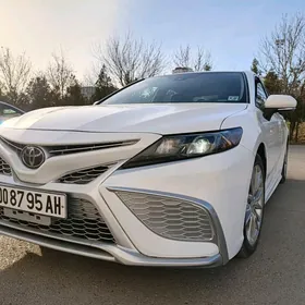 Toyota Camry 2022
