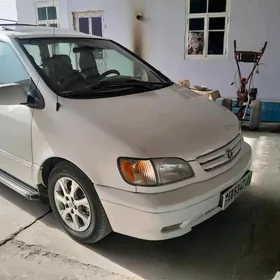 Toyota Sienna 2000