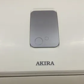 сплит Акира