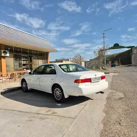 Toyota Camry 1999