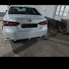 Toyota Camry 2023