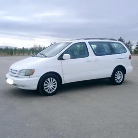 Toyota Sienna 1999