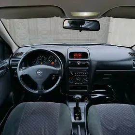 Opel Astra 2003