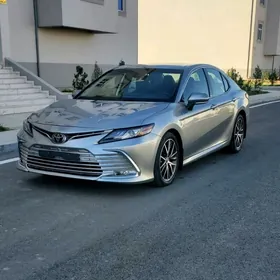 Toyota Camry 2022
