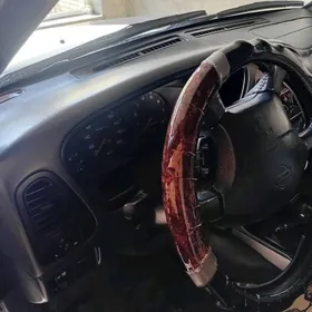 Nissan Pathfinder 2001