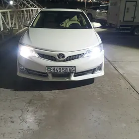 Toyota Camry 2011
