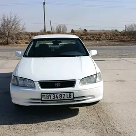 Toyota Camry 1999