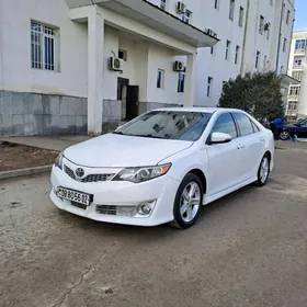 Toyota Camry 2014