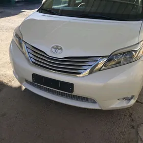 Toyota Sienna 2017