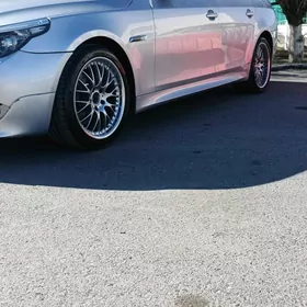 BMW 530 2009