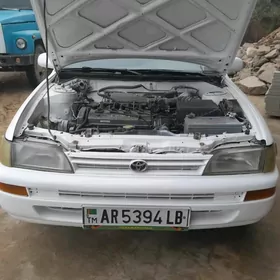 Toyota Corolla 1992