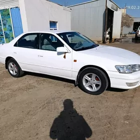 Toyota Camry 2000