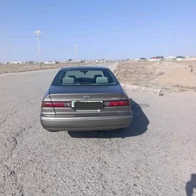 Toyota Camry 1999