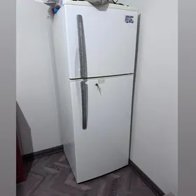 Холодильник Hitachi