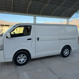 Toyota Hiace 2020