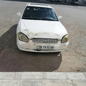 Hyundai Sonata 2001
