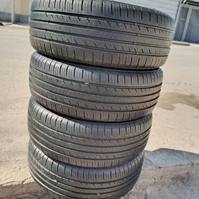 Sailun 215 55 17 Teker