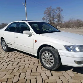 Toyota Camry 2000