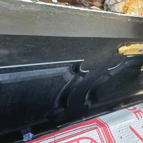 входная дверь