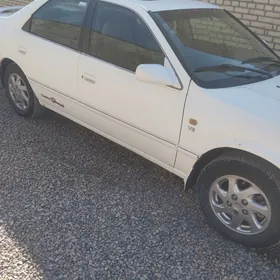 Toyota Camry 1999