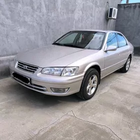 Toyota Camry 1998
