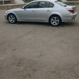BMW E60 2003