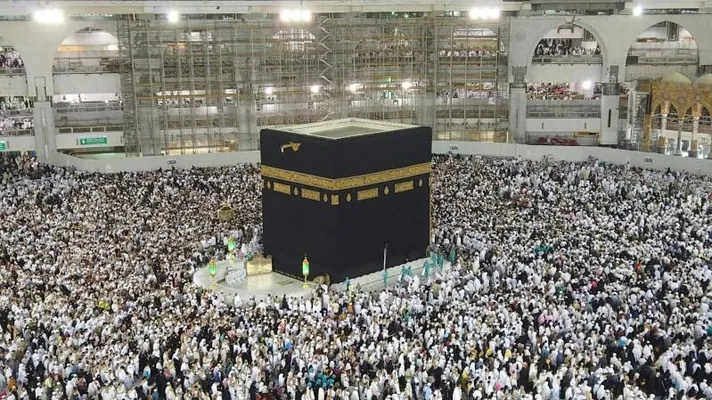 «Mukaddes behişt ýoly» HK Oraza aýynda umra zyýaratlaryny gurnap berýär