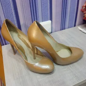 Женские кожанные туфли