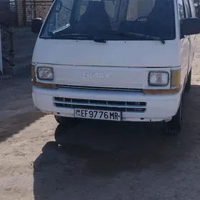 Toyota Hiace 1998