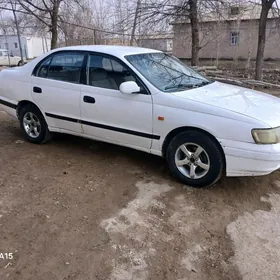 Toyota Carina 1993