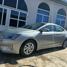 Hyundai Elantra 2021