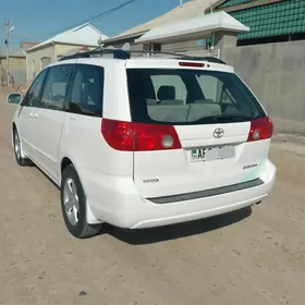 Toyota Sienna 2009