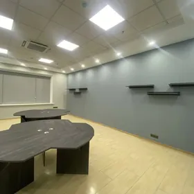 офисный стол