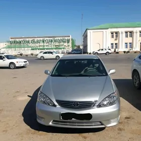 Toyota Camry 2005
