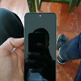 Redmi not 12s  Ramy 8+8 256