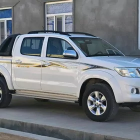 Toyota Hilux 2014