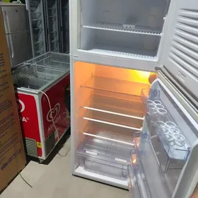 Beko holodinnik 182 ini 70