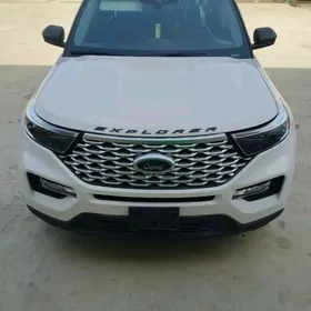 Ford Explorer 2021