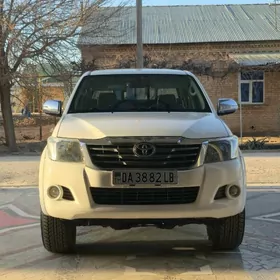 Toyota Hilux 2014