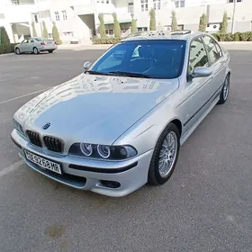 BMW E39 2000