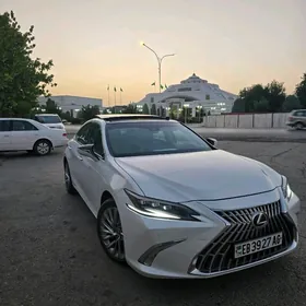 Lexus ES 350 2019