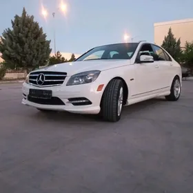 Mercedes-Benz C300 2010