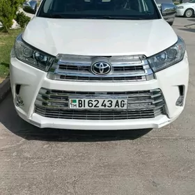 Toyota Highlander 2018