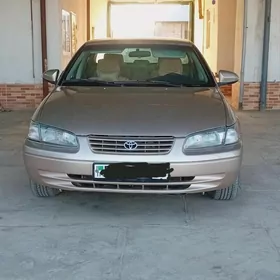 Toyota Camry 1998